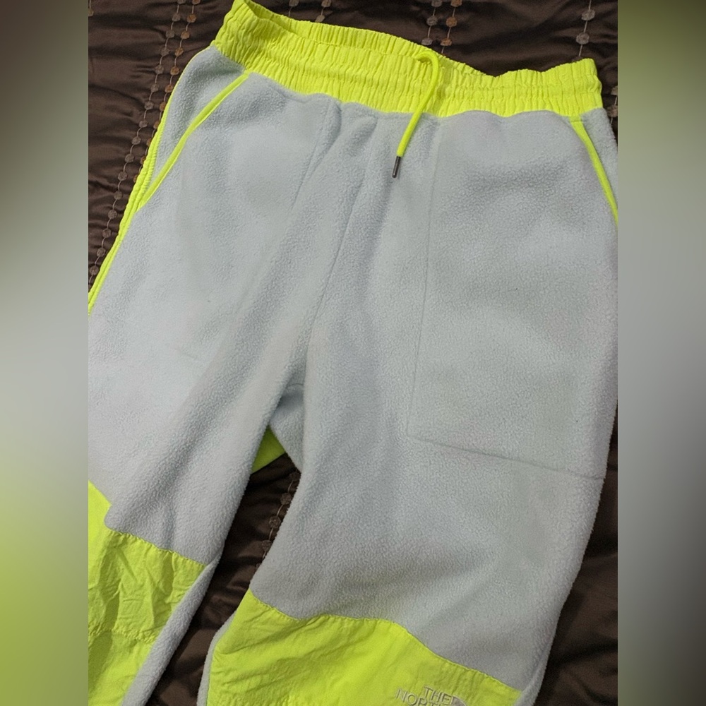 The North Face Neon Green and Light Gray Jacket & Pants Set. - Picture 3 of 16